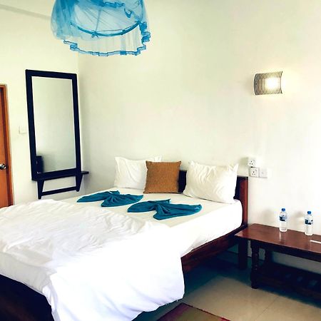9 Arch View Rest Inn 엘라 외부 사진