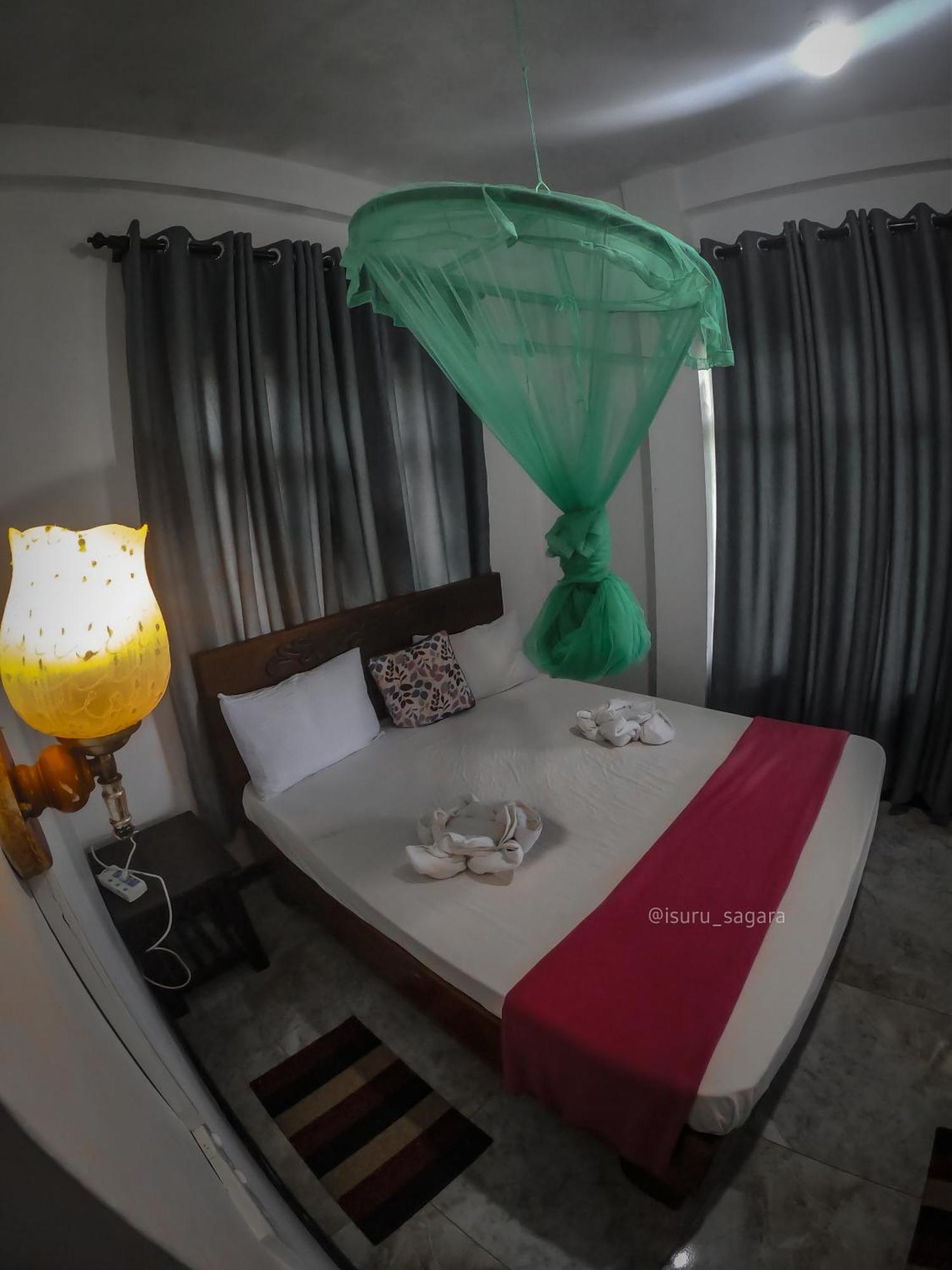 9 Arch View Rest Inn 엘라 외부 사진