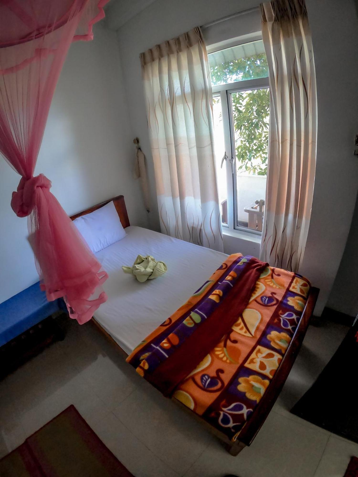 9 Arch View Rest Inn 엘라 외부 사진