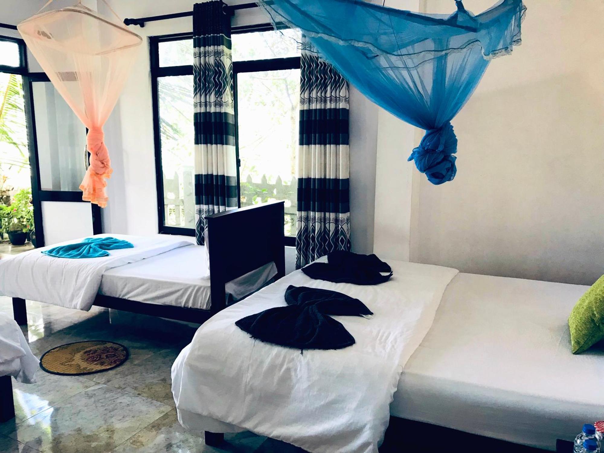 9 Arch View Rest Inn 엘라 외부 사진