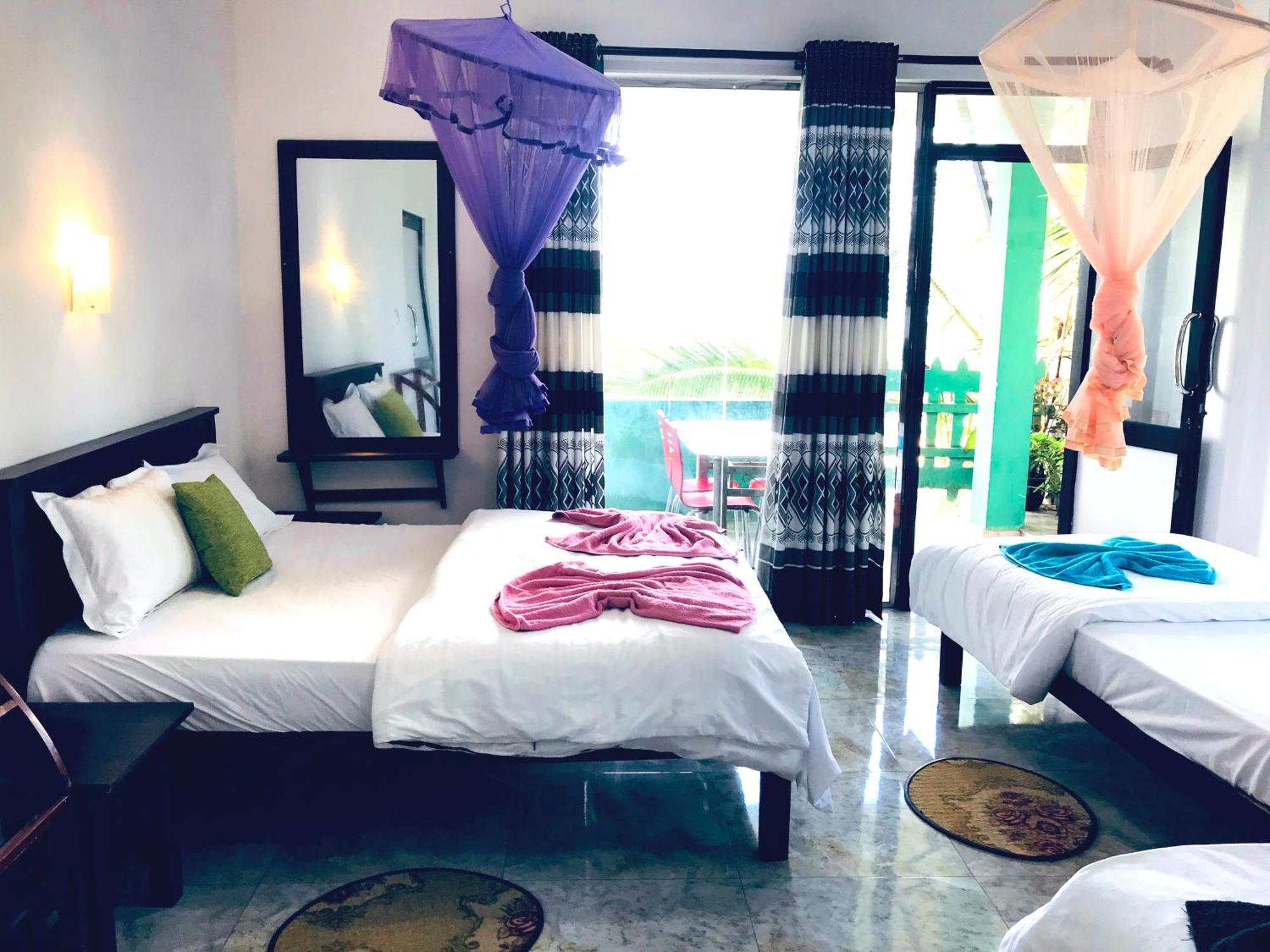 9 Arch View Rest Inn 엘라 외부 사진